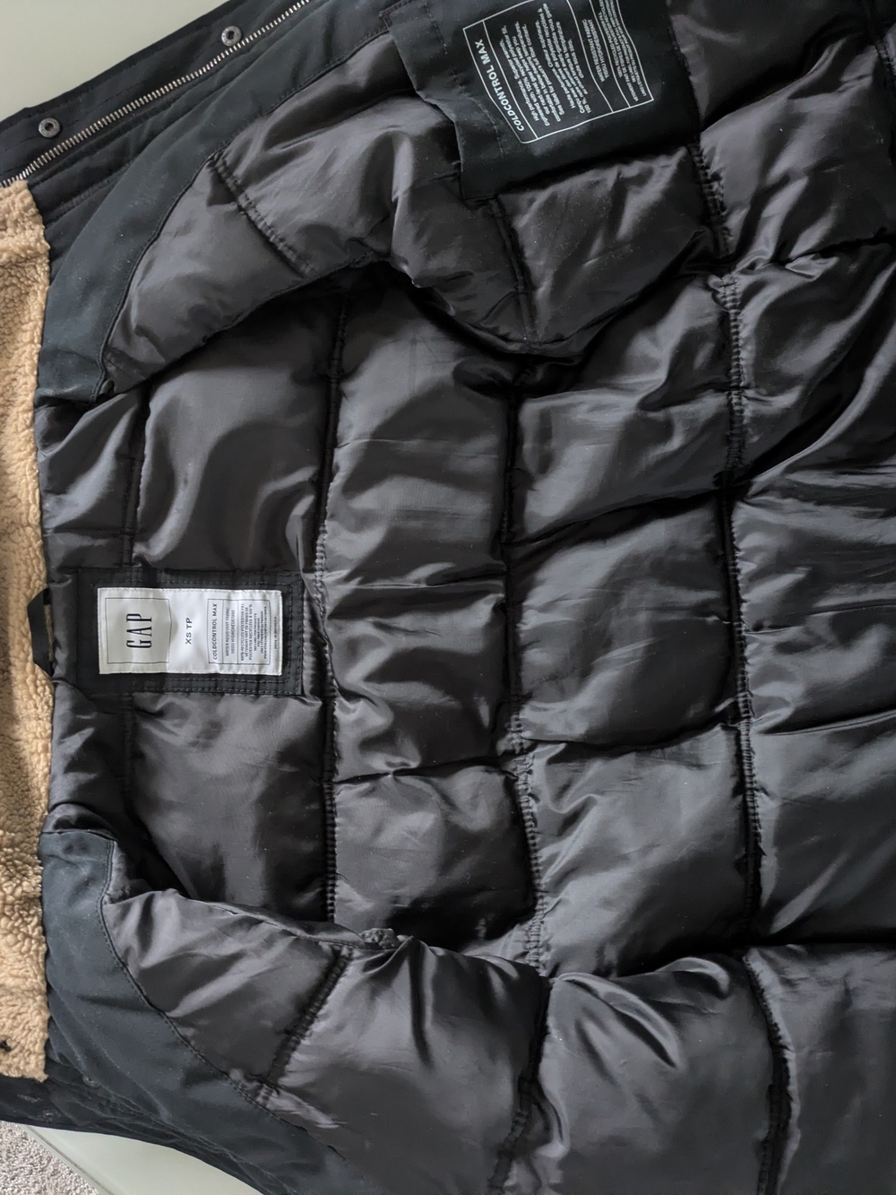 GAP Men’s Black Puffer Jacket with Sherpa Trim